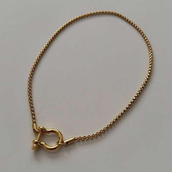 Necklace | Horseshoe Carabiner - Gold