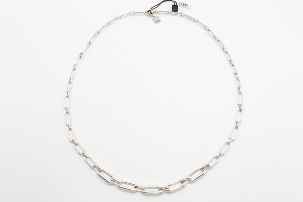 A medium-length rectangle-link chain necklace in silver.